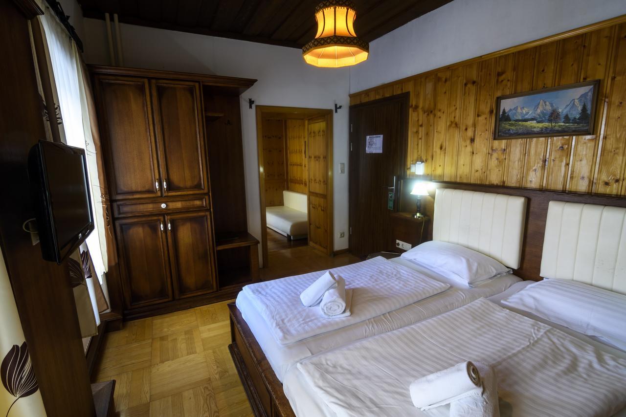 Gasthof Zum Jaegerwirt Hotel Mariazell Exterior photo